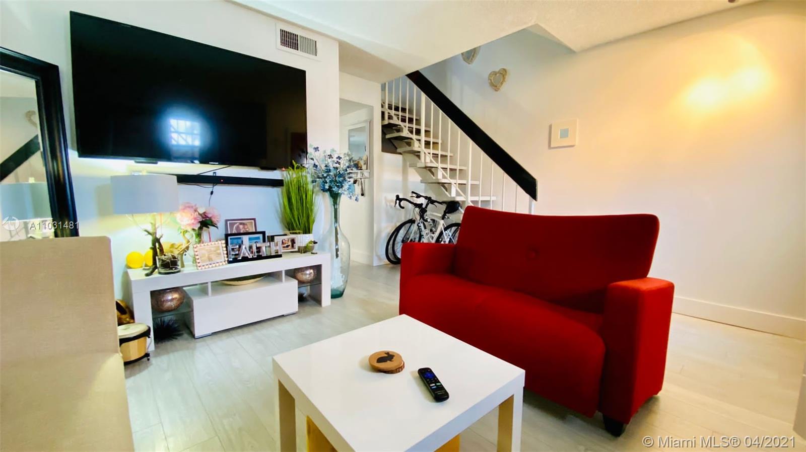 Hialeah, FL 33016,5301 W 25th Ct #1005