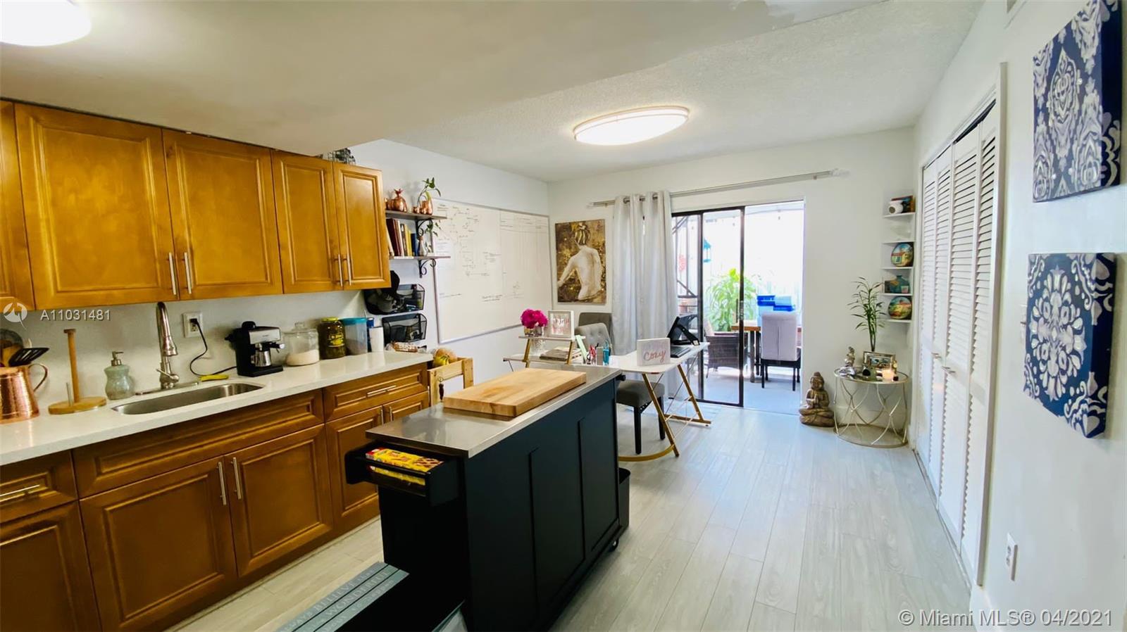 Hialeah, FL 33016,5301 W 25th Ct #1005