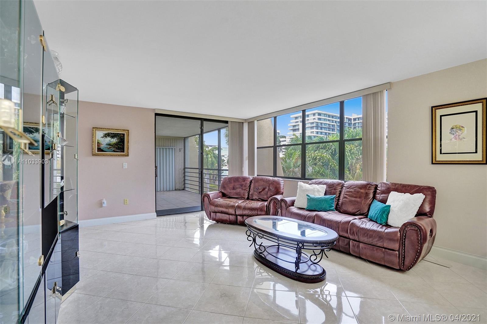 20341 NE 30th Ave #PH18, Aventura, FL 33180