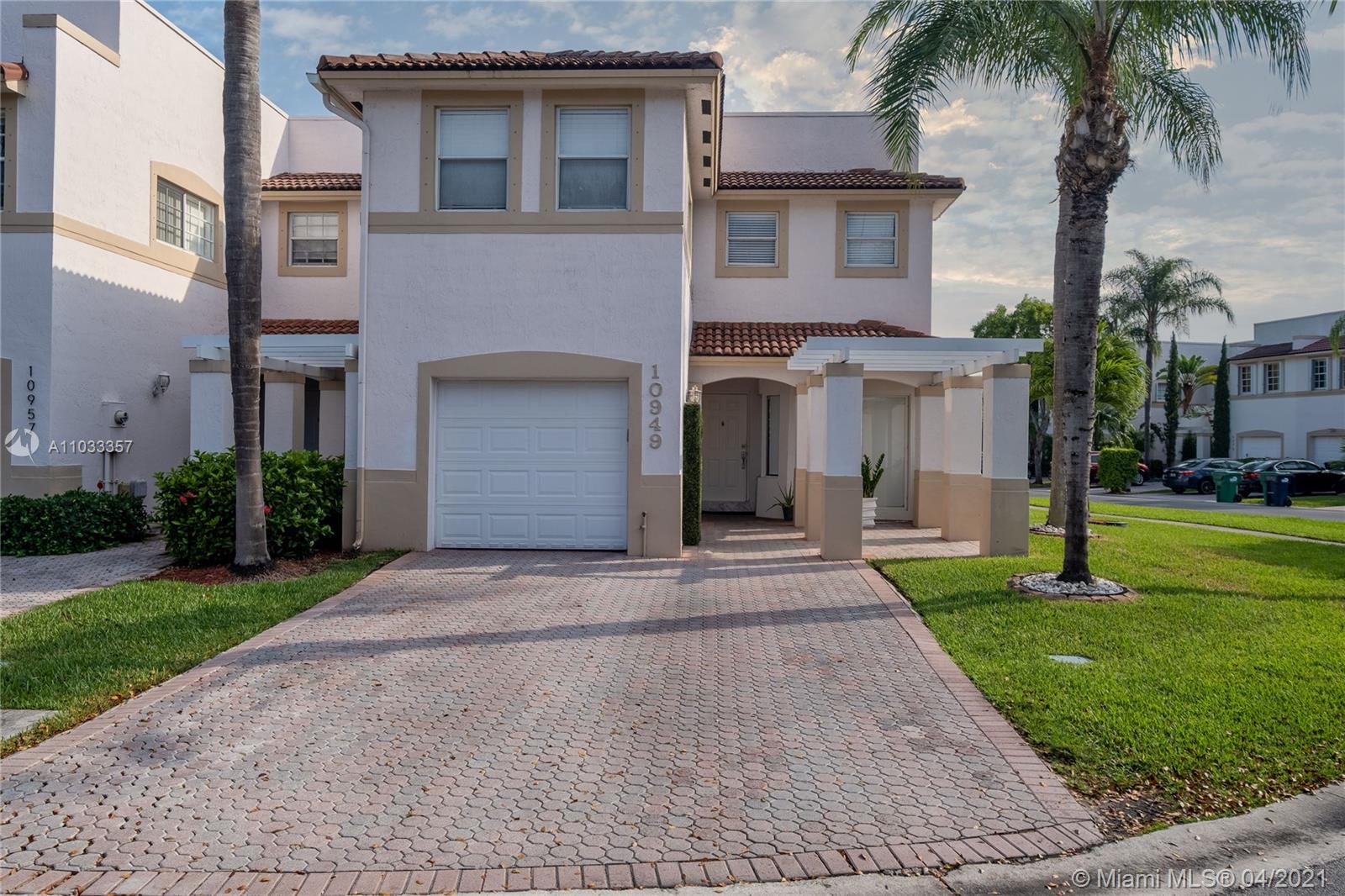 10949 NW 62nd Ter, Doral, FL 33178