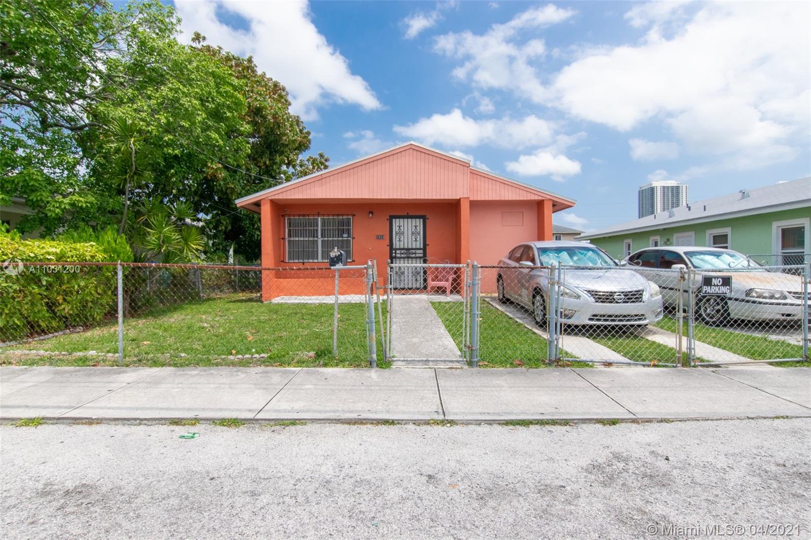 1933 NW 2nd Ct,  Miami,  FL 33136