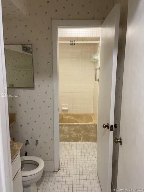 Miami, FL 33186,13233 SW 110th Ter #17-1