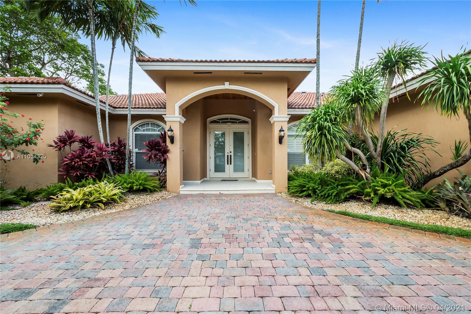 Palmetto Bay, FL 33157,16615 SW 82nd Ct