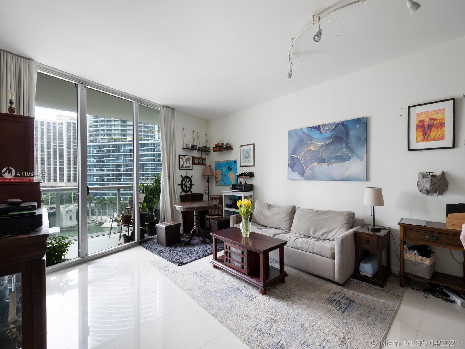 Miami, FL 33131,465 Brickell Ave #906