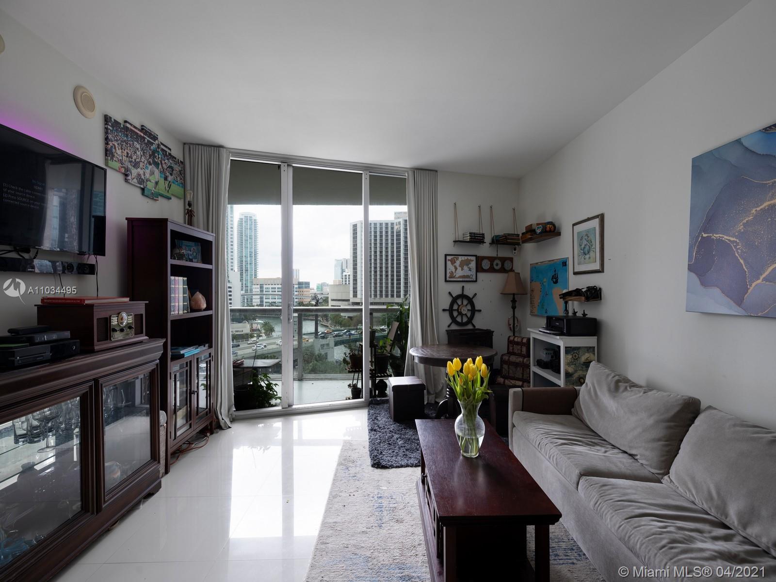 Miami, FL 33131,465 Brickell Ave #906