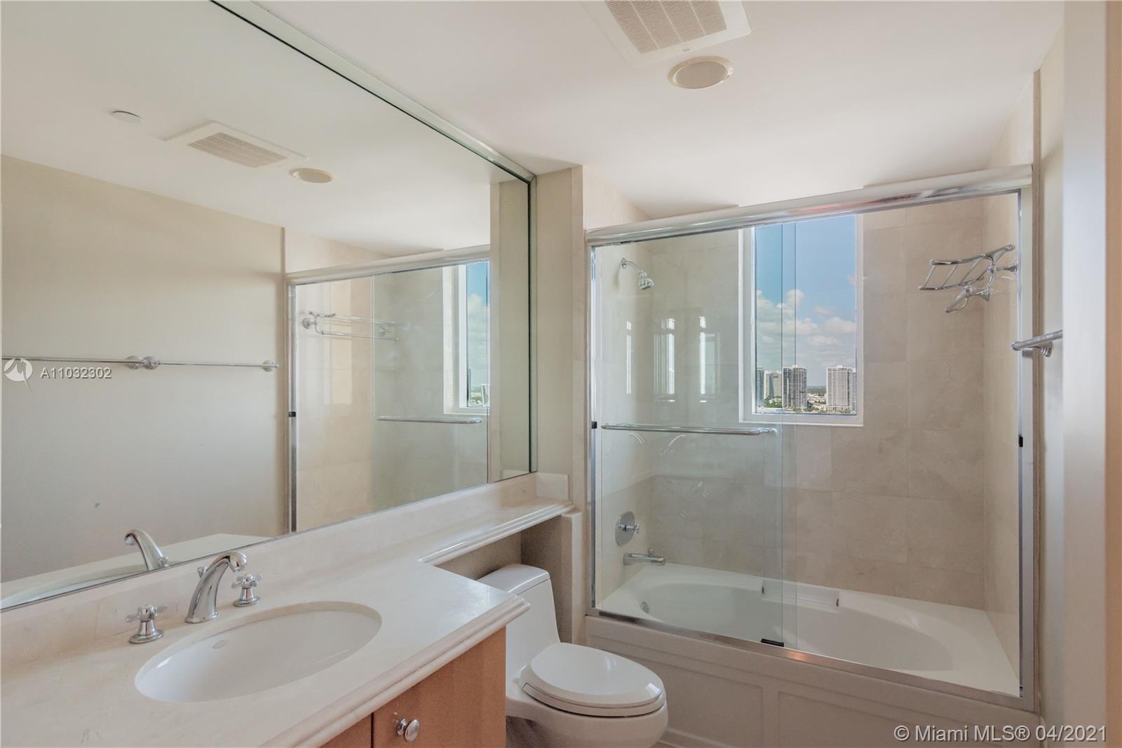 Sunny Isles Beach, FL 33160,17875 Collins Ave #2105