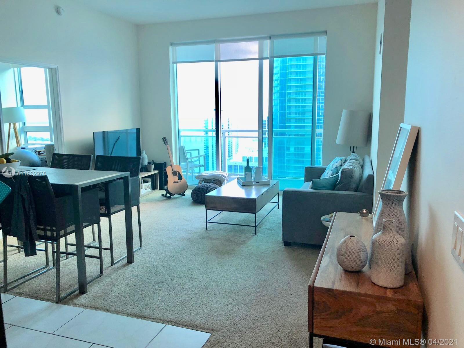 Miami, FL 33131,950 Brickell Bay Dr #5107