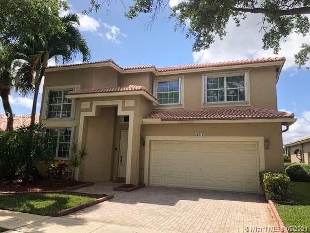 1294 NW 168th Ave, Pembroke Pines, FL 33028