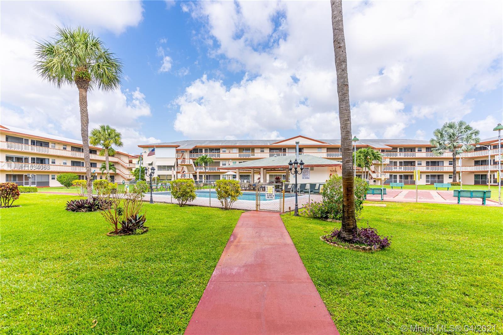 Hollywood, FL 33021,5300 Washignton street #P332