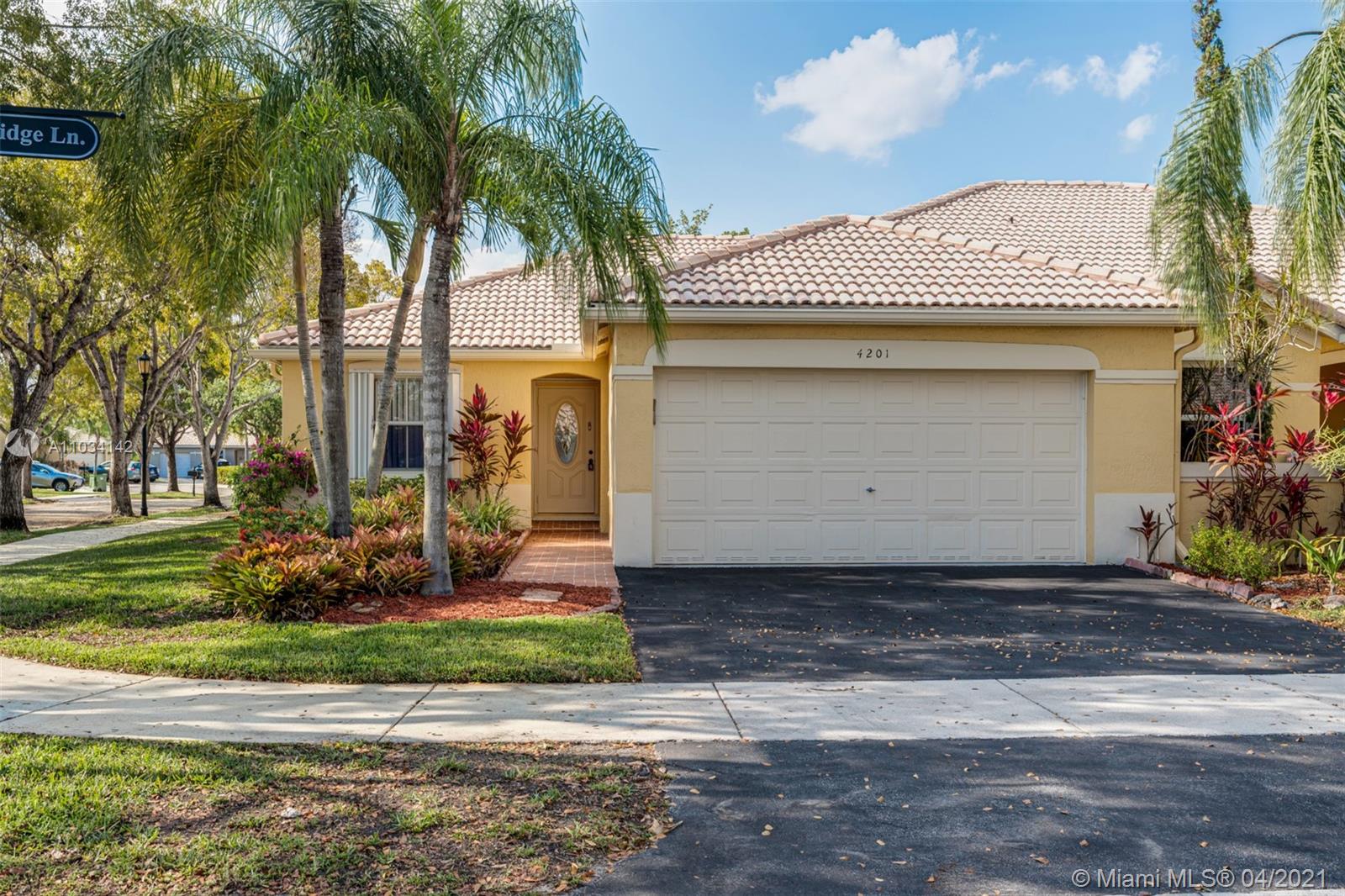 Weston, FL 33331,4201 Pine Ridge Ln