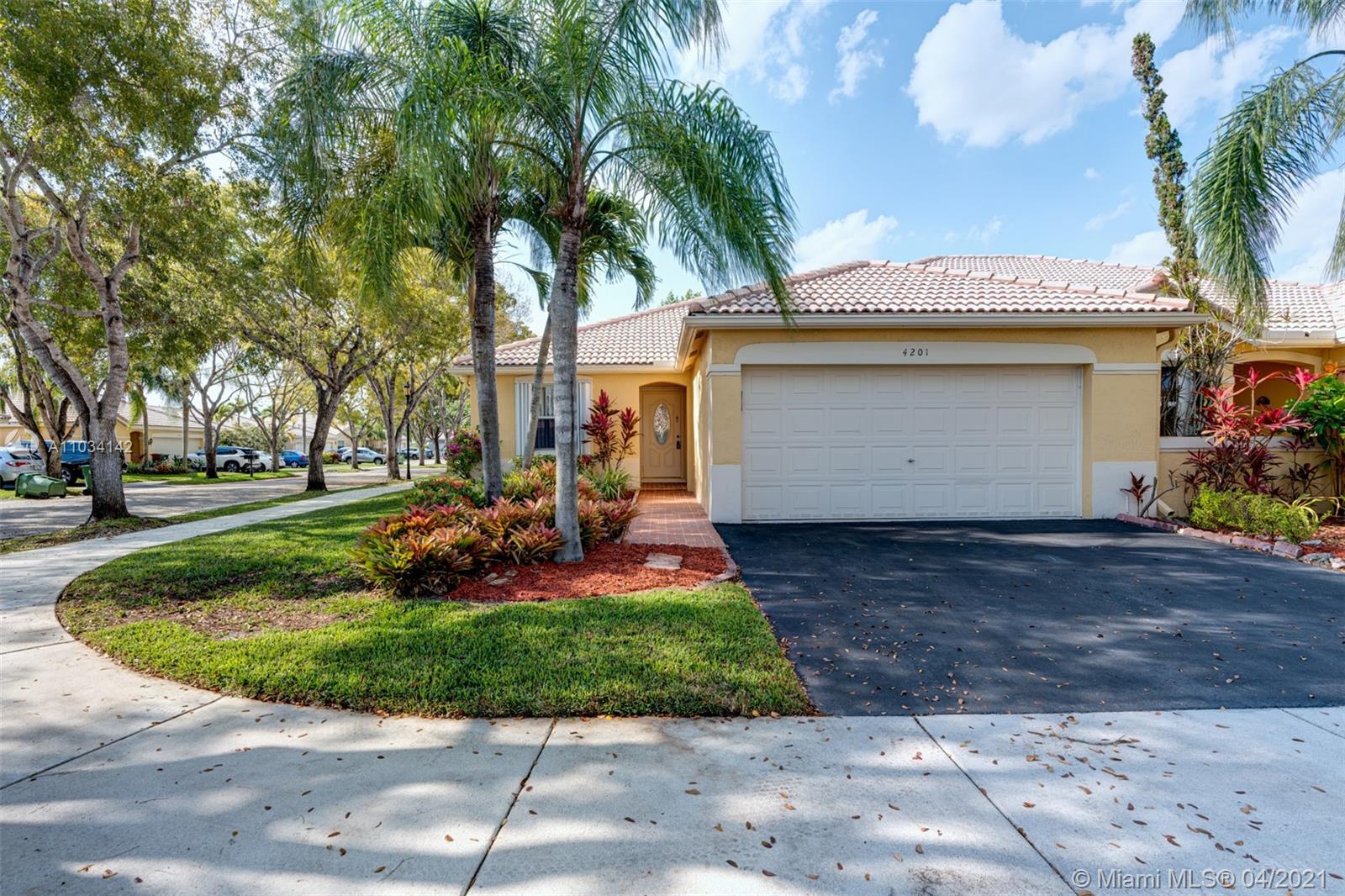 Weston, FL 33331,4201 Pine Ridge Ln