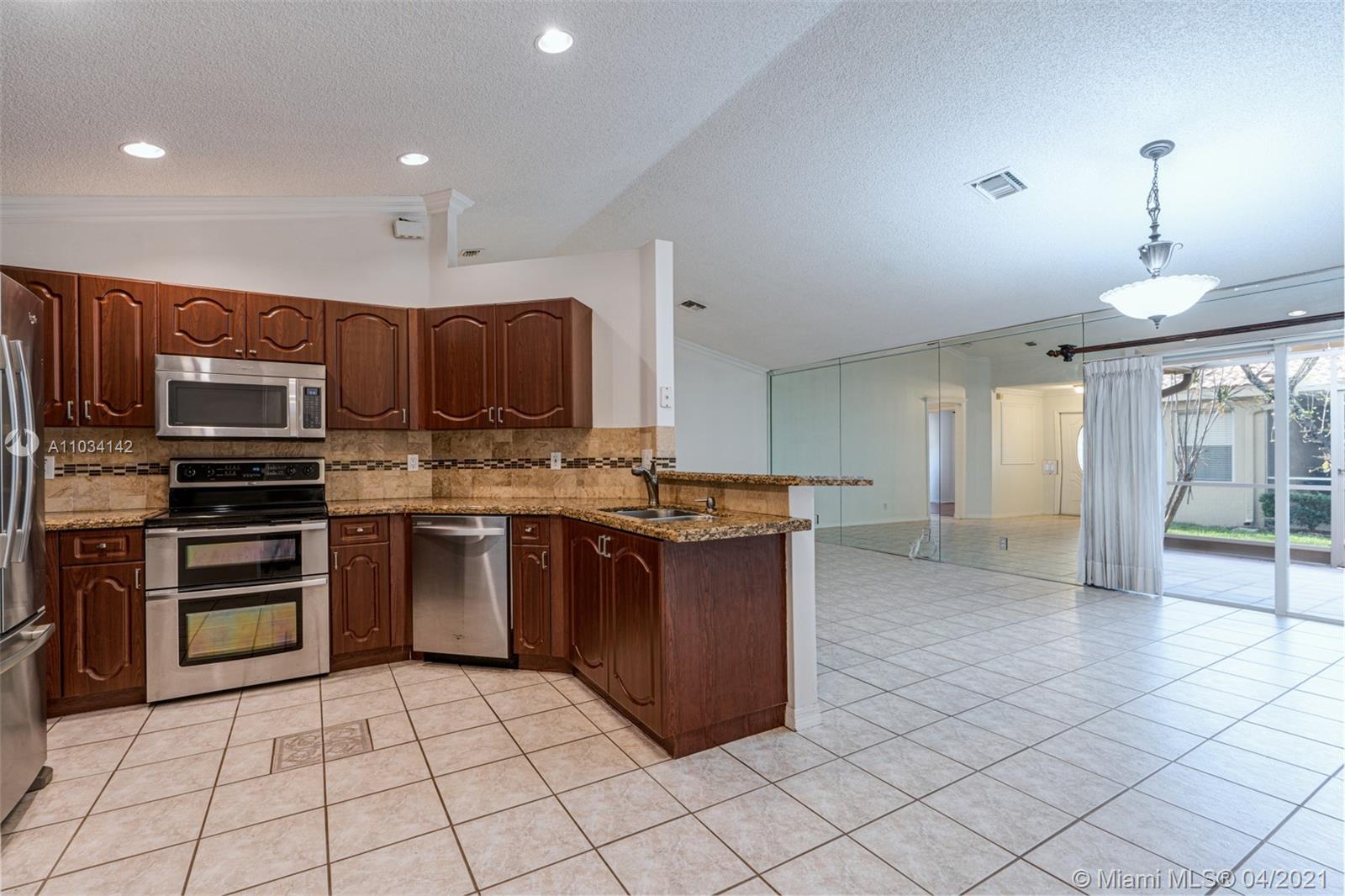 Weston, FL 33331,4201 Pine Ridge Ln