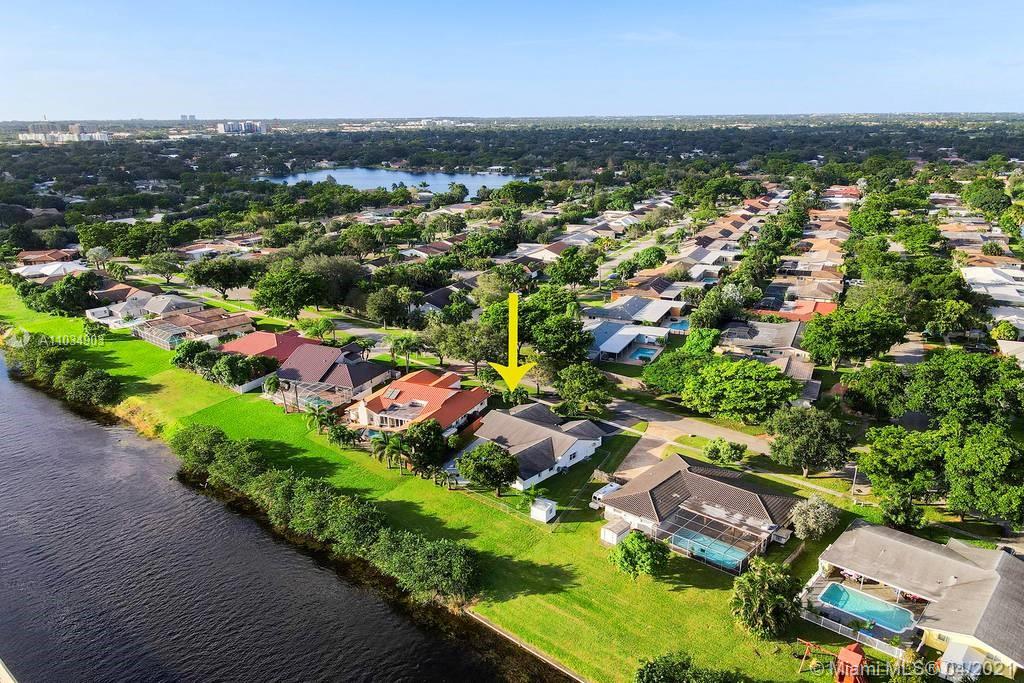 Plantation, FL 33317,6780 SW 20th St