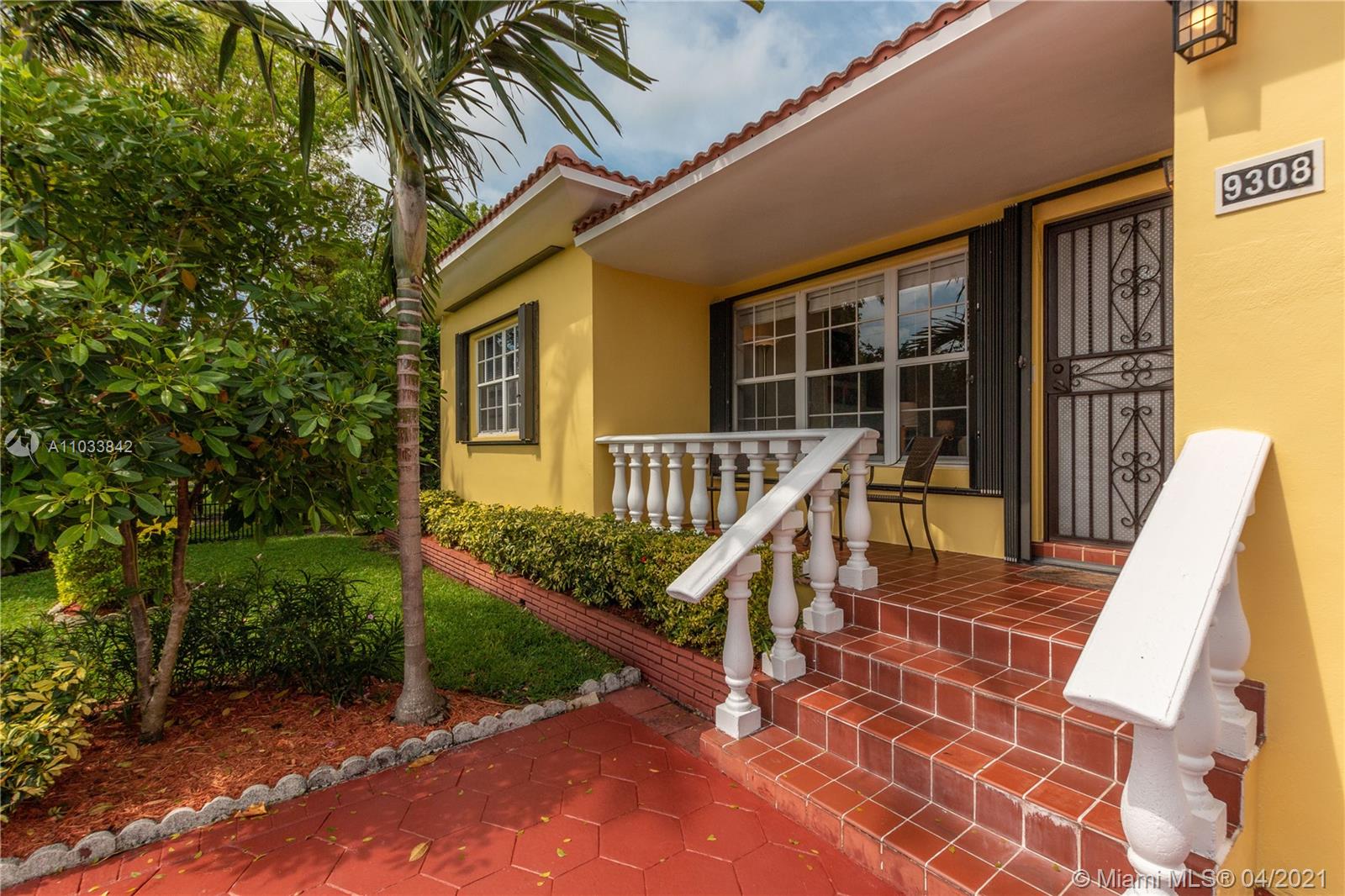 Photo 2 of 9308 Byron Ave in Surfside - MLS A11033842