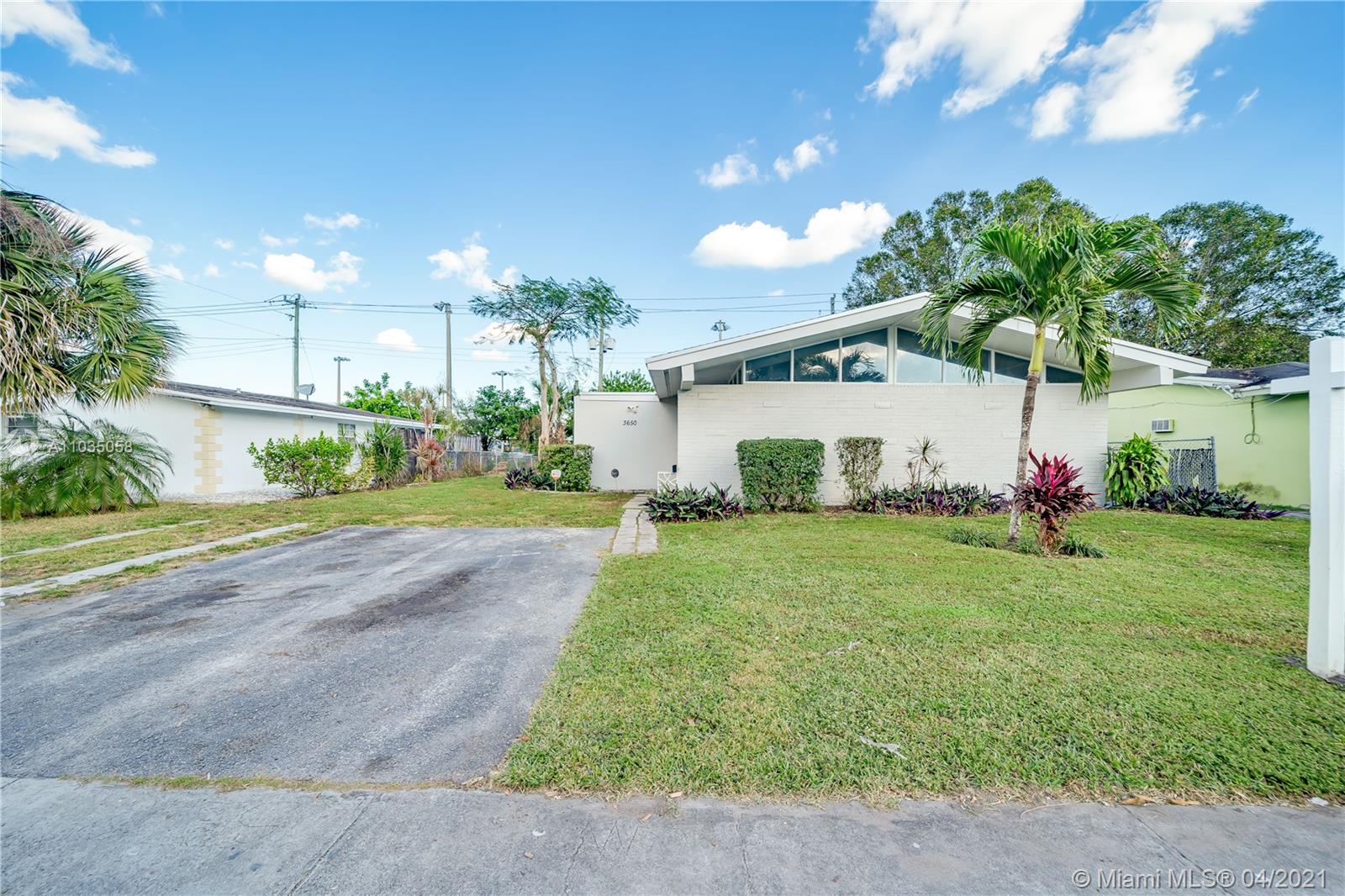 3650 NW 44th Ave, Lauderdale Lakes, FL 33319