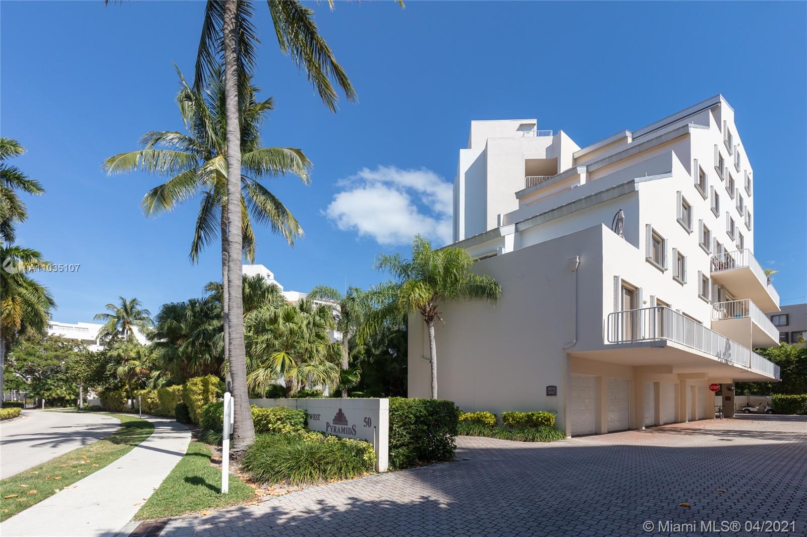 Key Biscayne, FL 33149,50 Ocean Lane Dr #204