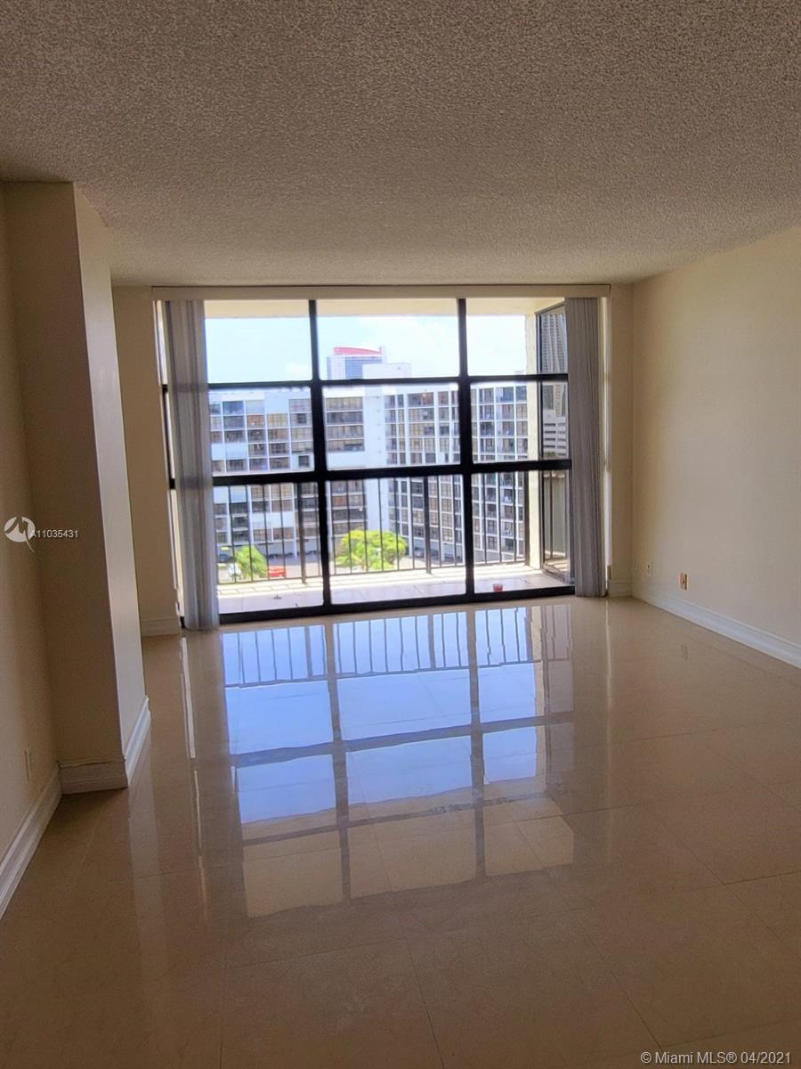 Hallandale Beach, FL 33009,600 Parkview Dr #1016