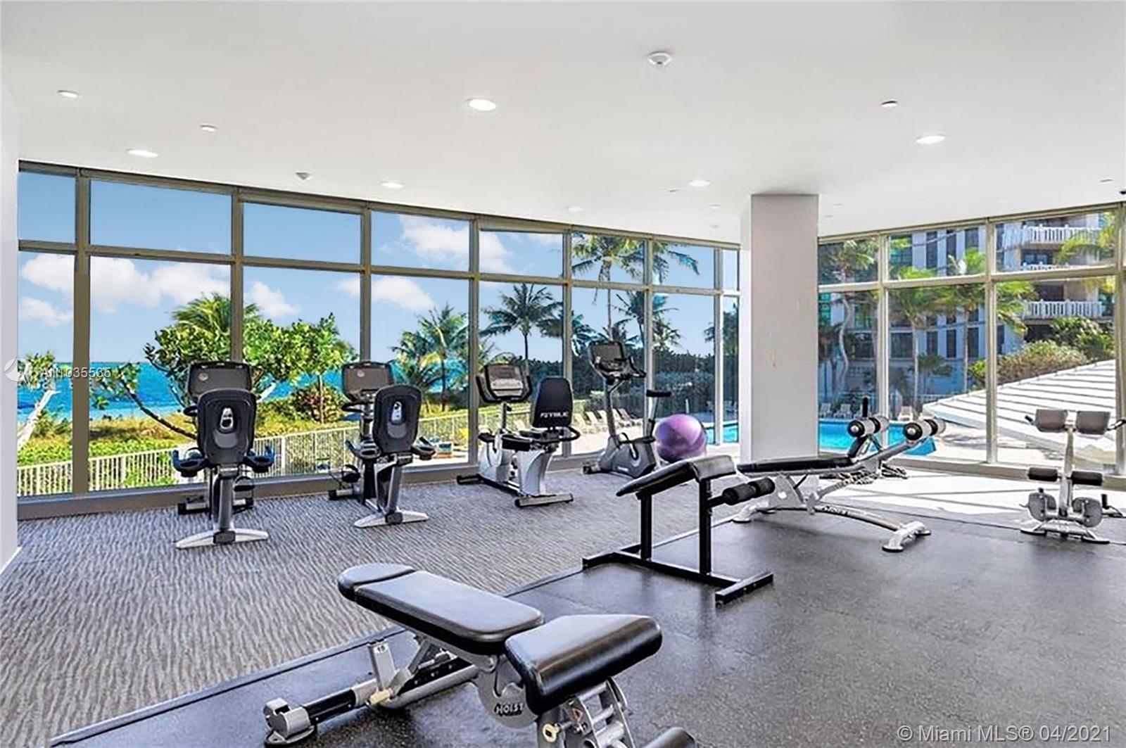 Key Biscayne, FL 33149,600 Grapetree Dr #3FN