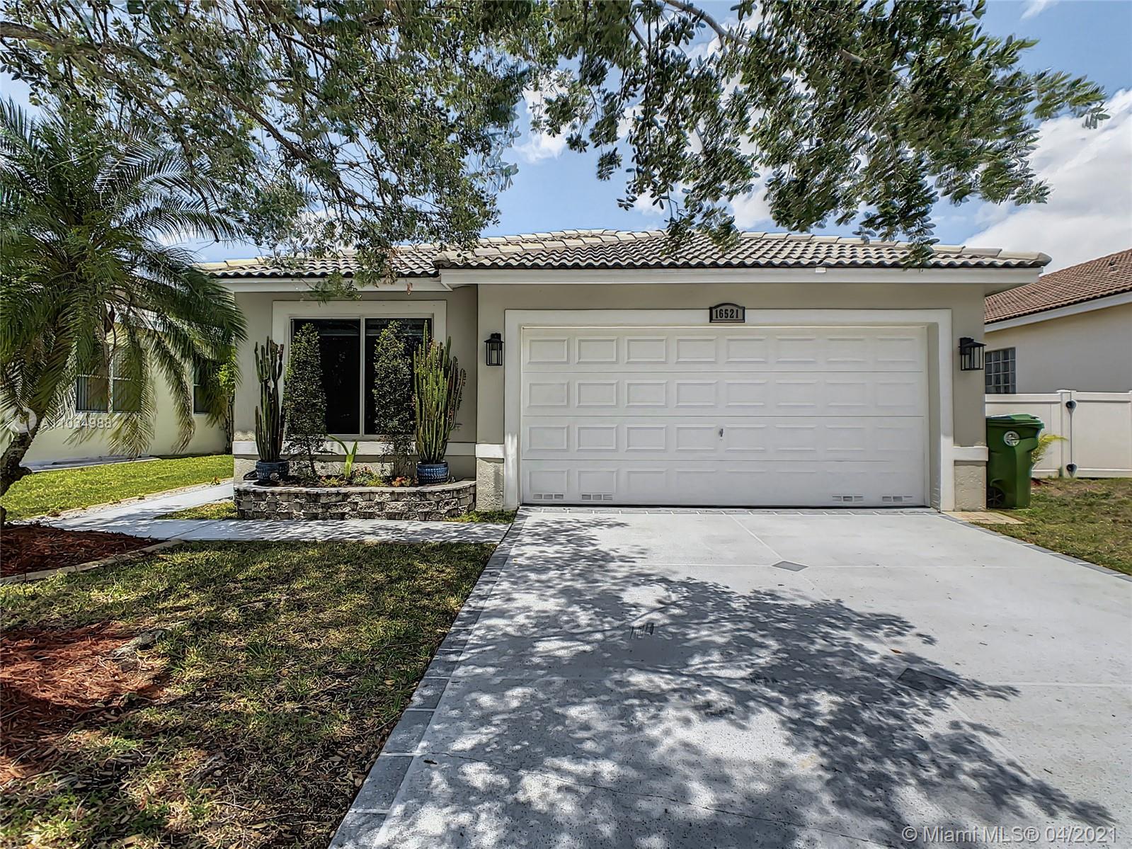 16521 NW 22nd St, Pembroke Pines, FL 33028