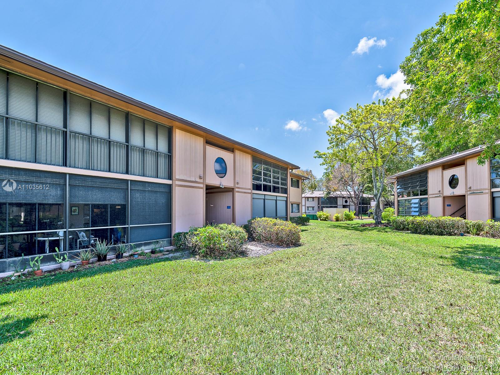 Tamarac, FL 33321,9893 N Belfort Cir #9893-Bldg E3