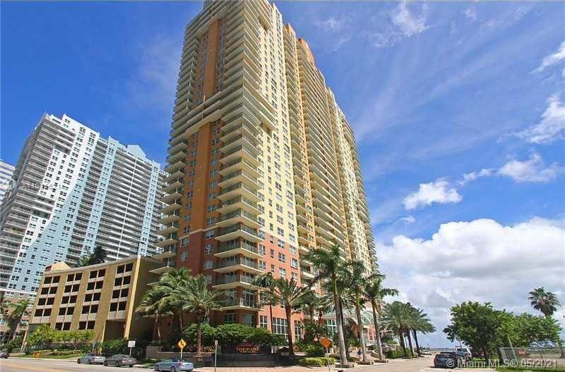 1155 Brickell Bay Dr #3208, Miami, FL 33131