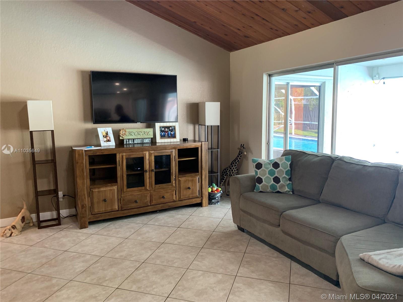 Deerfield Beach, FL 33442,2813 SW 13th Dr