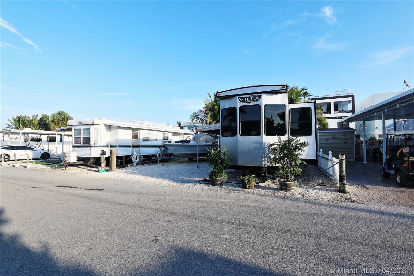 Key Largo, FL 33037,325 Calusa St #62