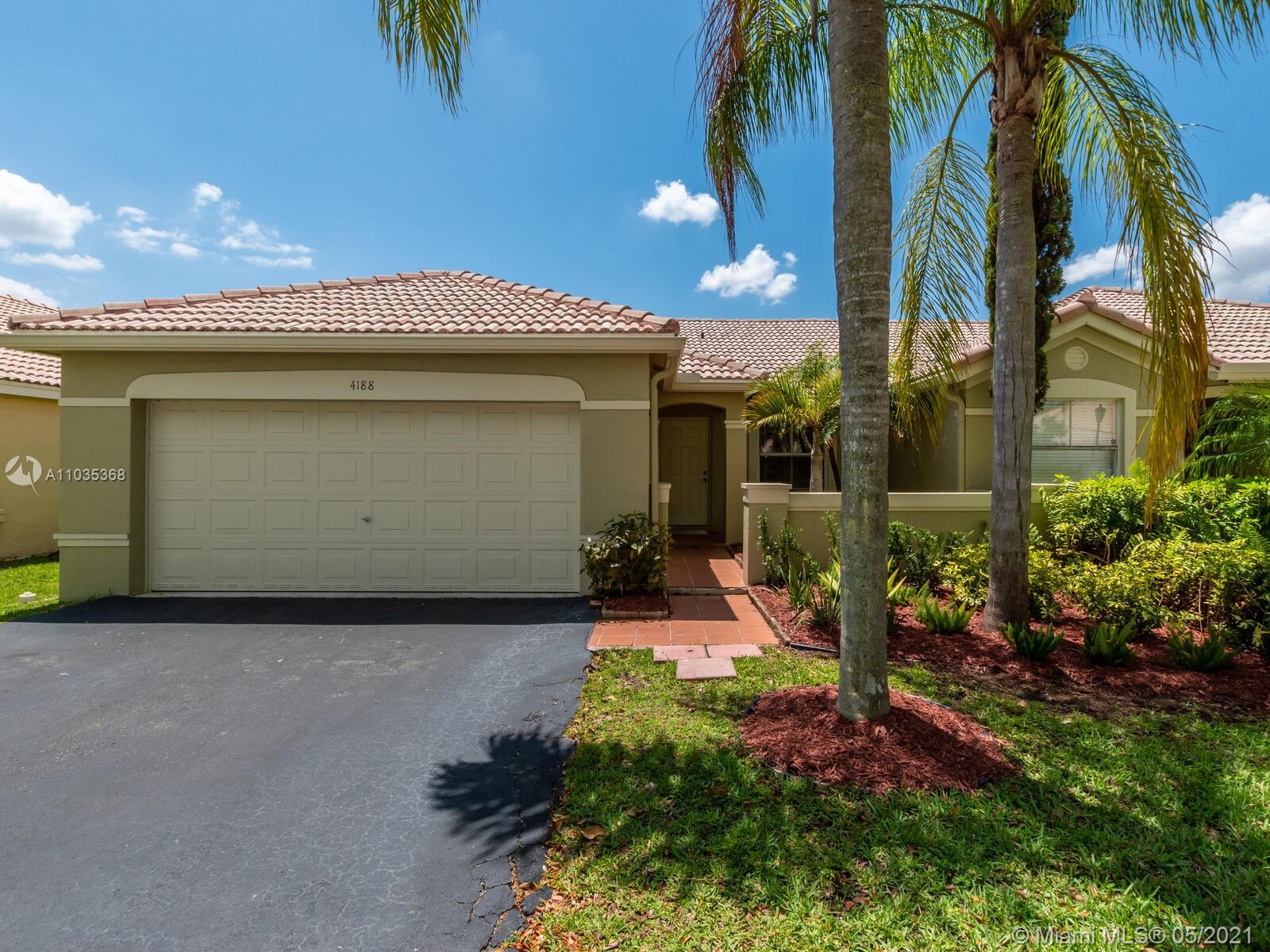 4188 Pine Ridge Ln, Weston, FL 33331