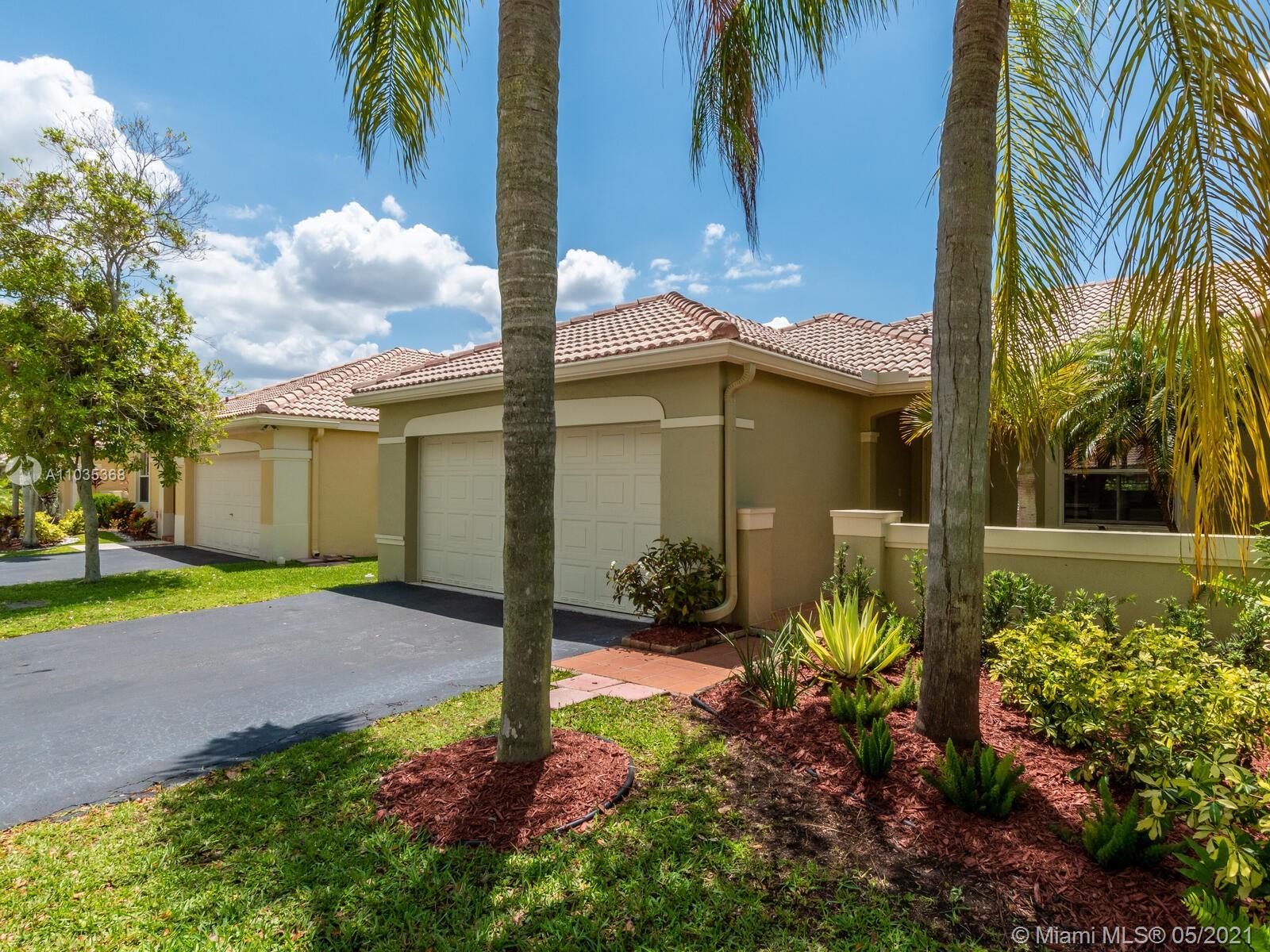 Weston, FL 33331,4188 Pine Ridge Ln