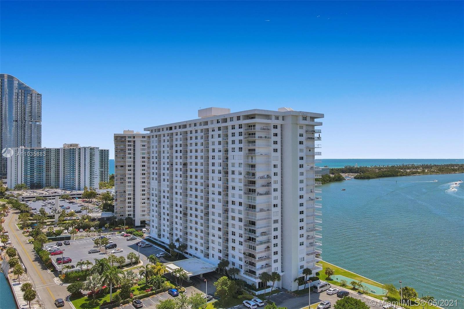 Sunny Isles Beach, FL 33160,500 Bayview Dr #PH-20