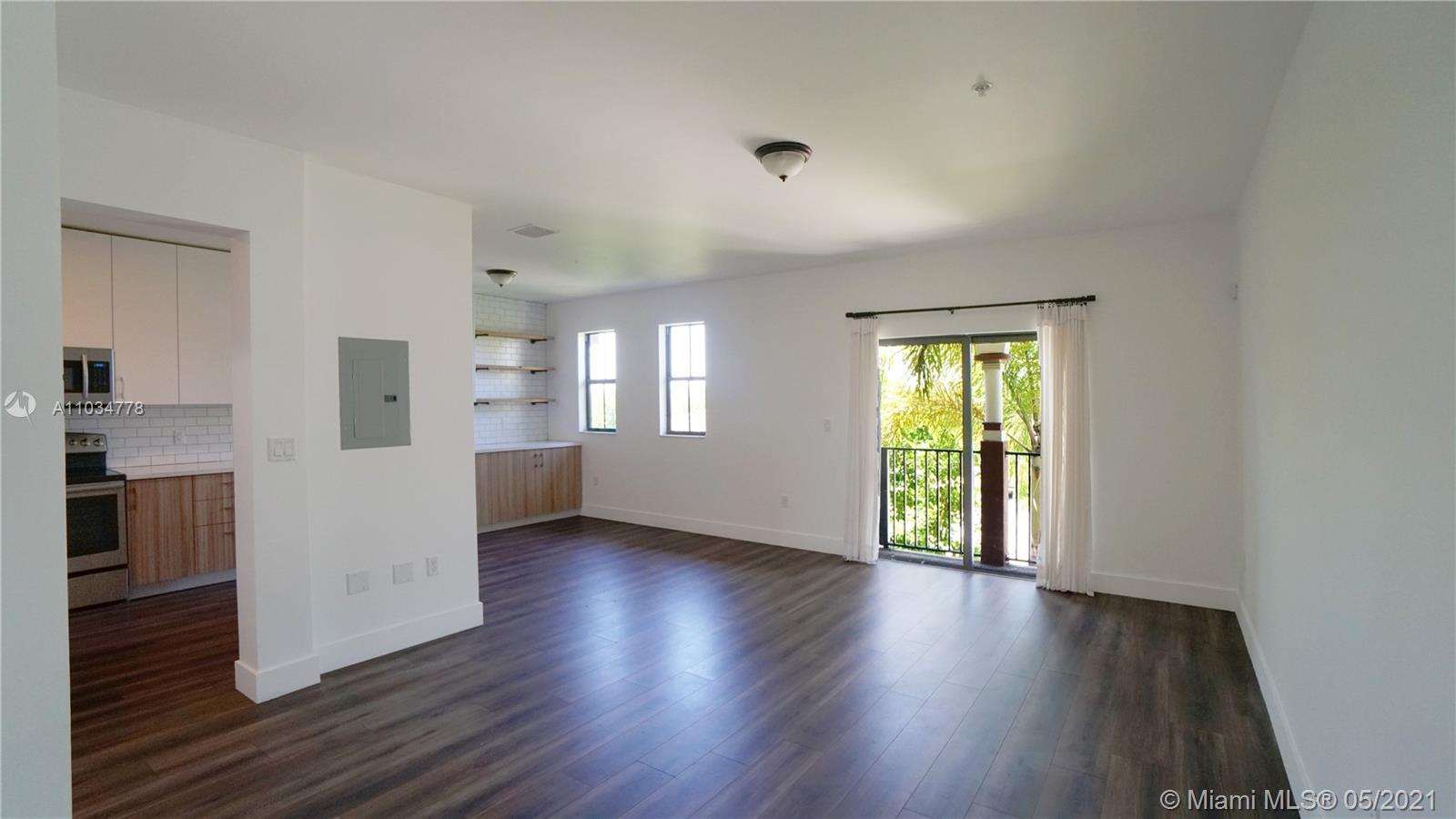 10620 NW 88th St #213, Doral, FL 33178