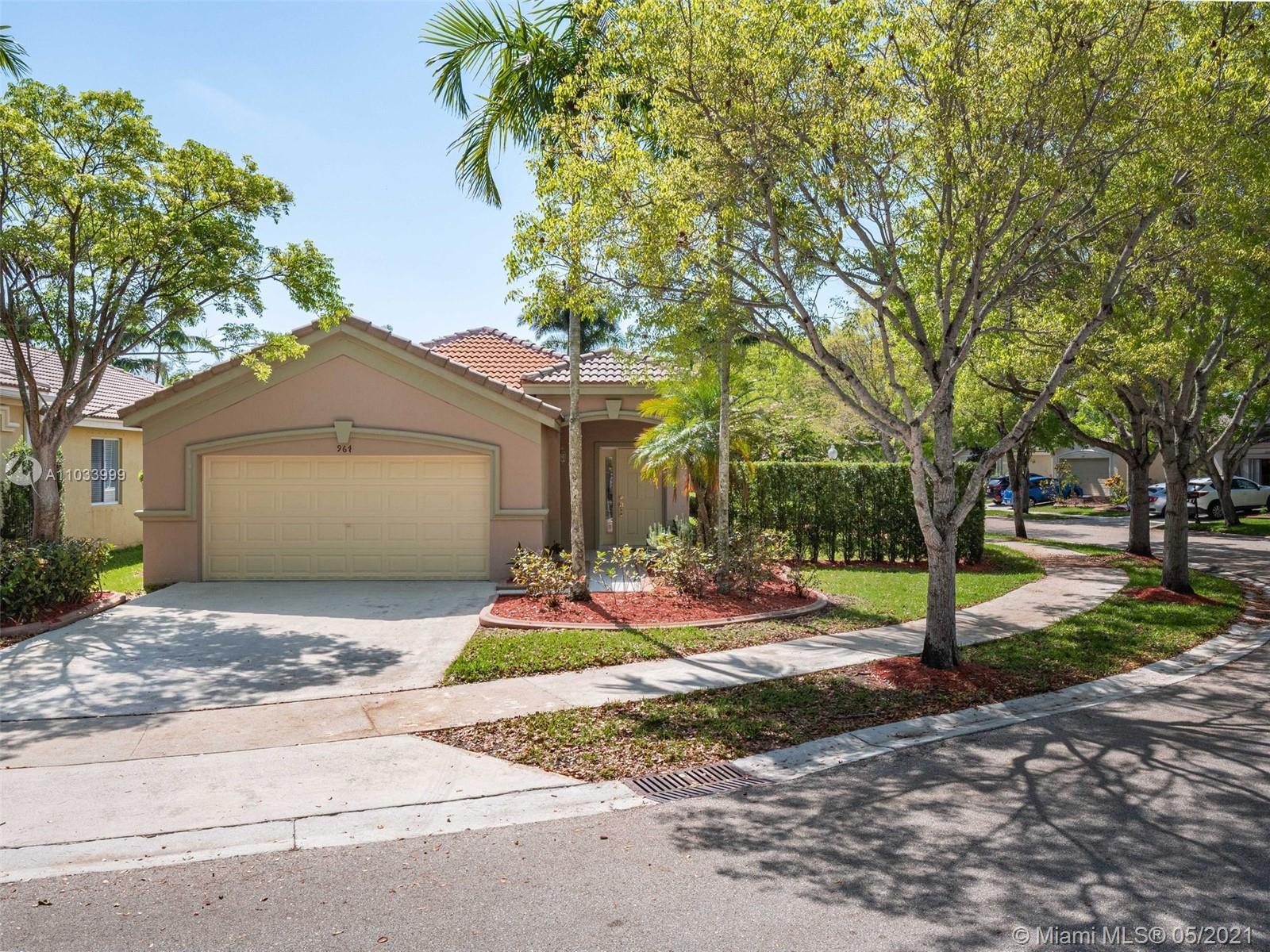 Weston, FL 33327,967 Golden Cane Dr