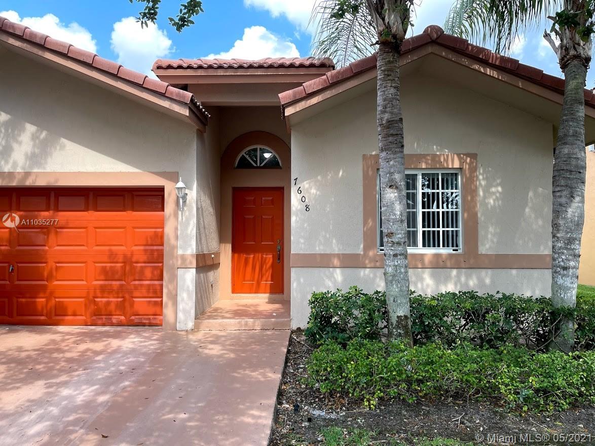 7608 NW 99th Ter, Tamarac, FL 33321