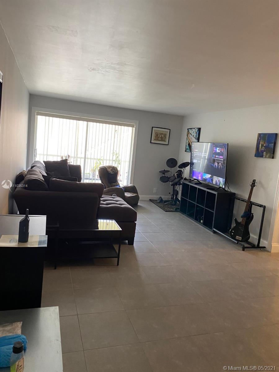 Deerfield Beach, FL 33441,1428 SE 4th Ave #209