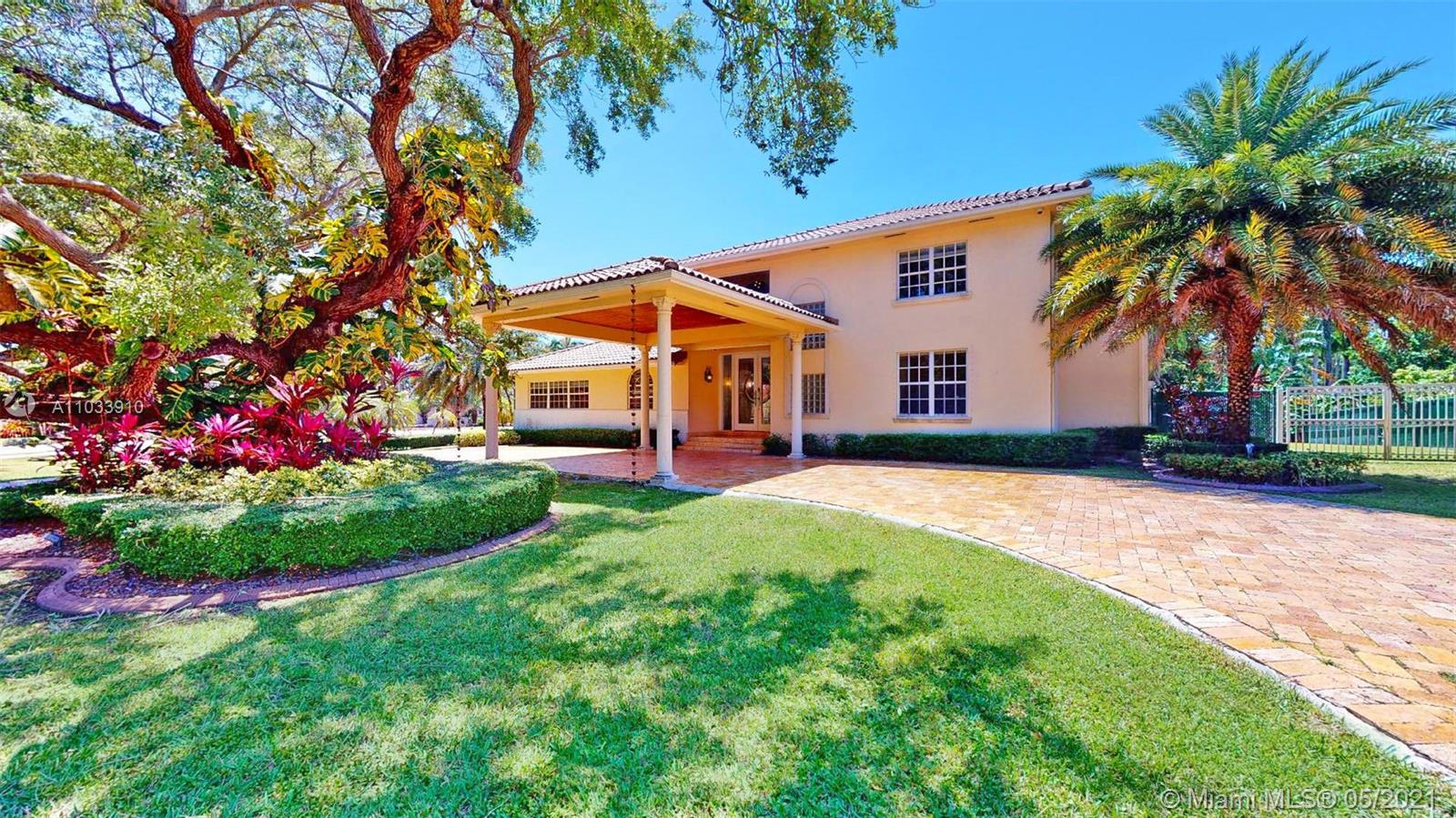5720 SW 128th St,  Pinecrest,  FL 33156