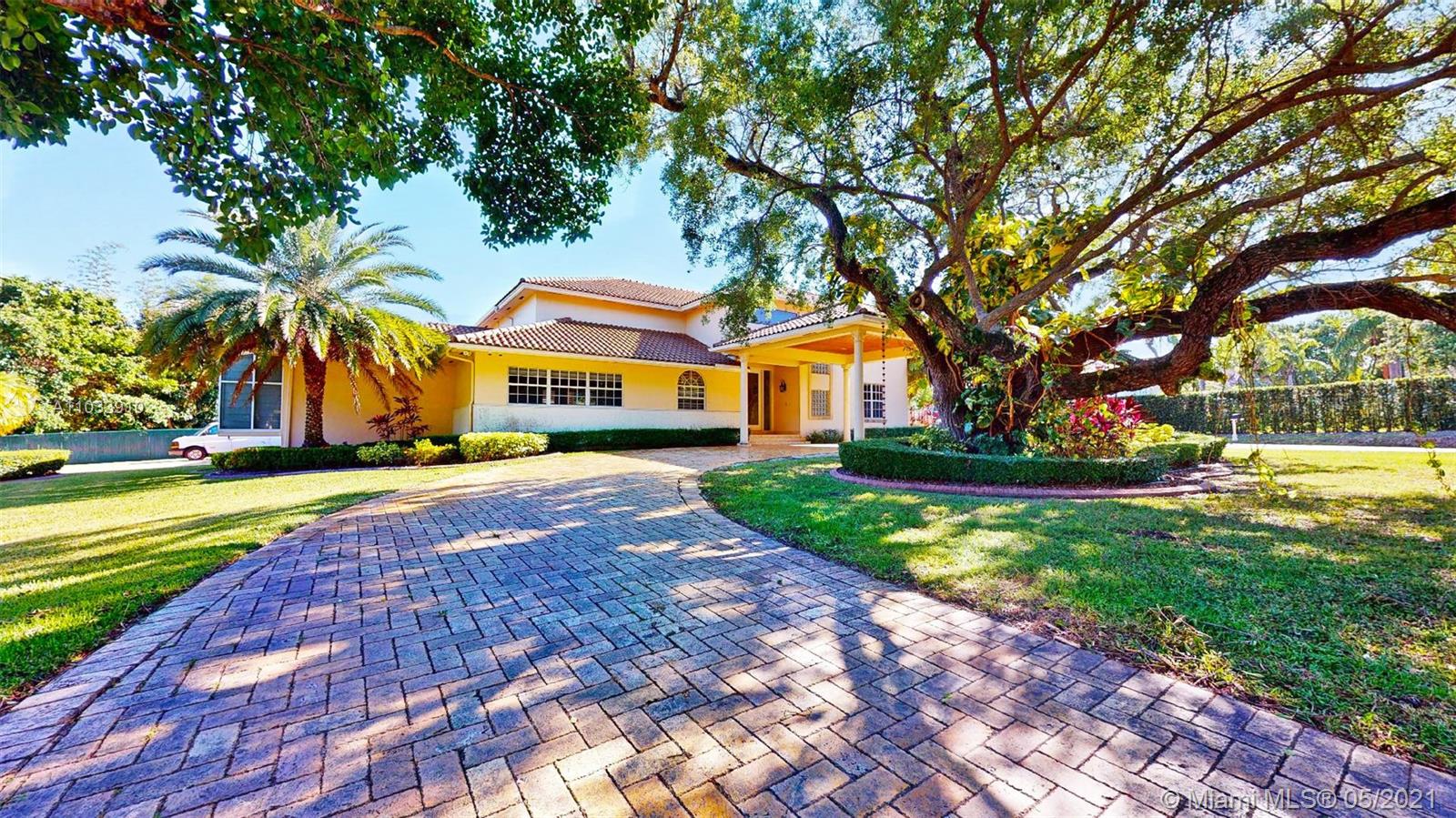 Pinecrest, FL 33156,5720 SW 128th St