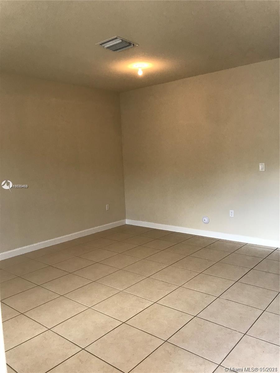 Cutler Bay, FL 33190,9105 SW 227th St #5