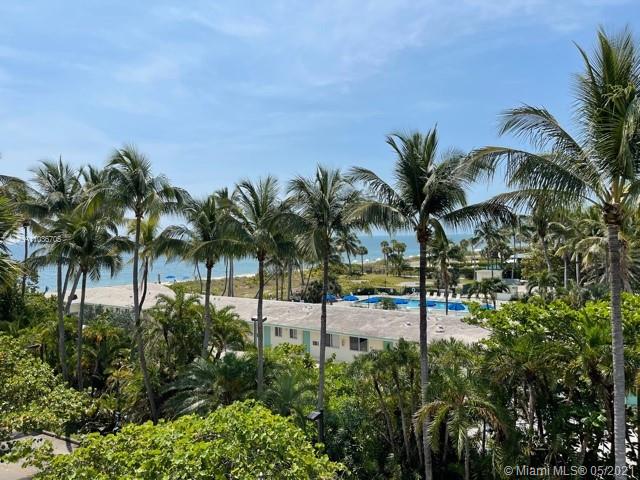 Key Biscayne, FL 33149,201 Crandon Blvd #169