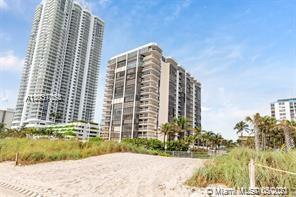 Miami Beach, FL 33141,6423 Collins Ave #1402