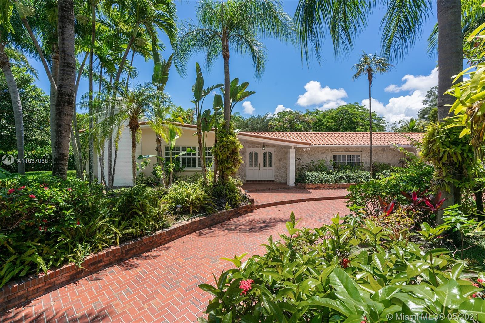 Pinecrest, FL 33156,11630 SW 62nd Ave