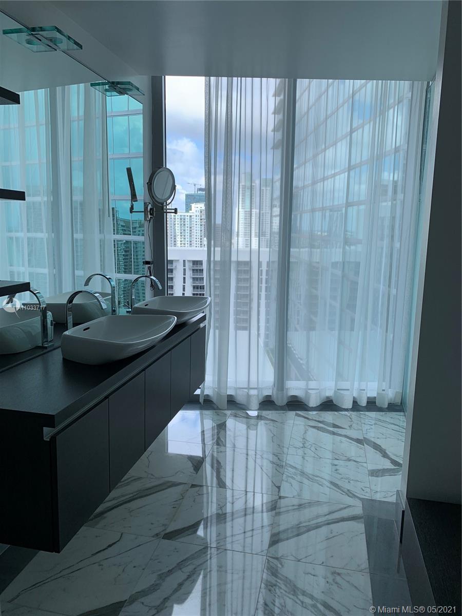 Miami, FL 33131,200 Biscayne Boulevard Way #3401