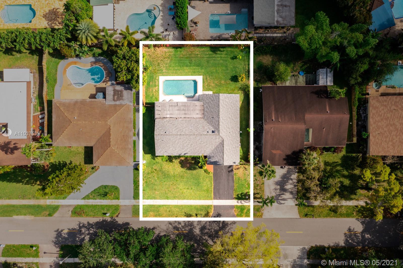 7701 NW 10th St, Plantation, FL 33322