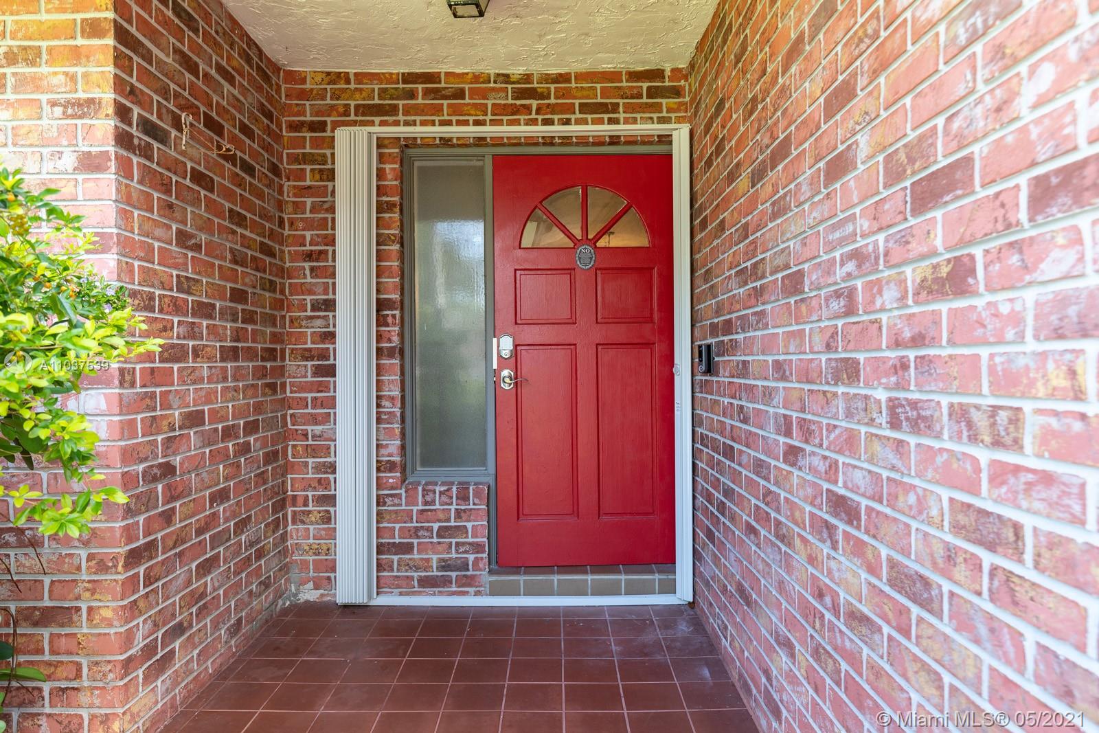 7701 NW 10th St, Plantation, FL 33322