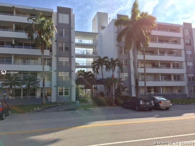 1080 94th St #402, Bay Harbor Islands, FL 33154