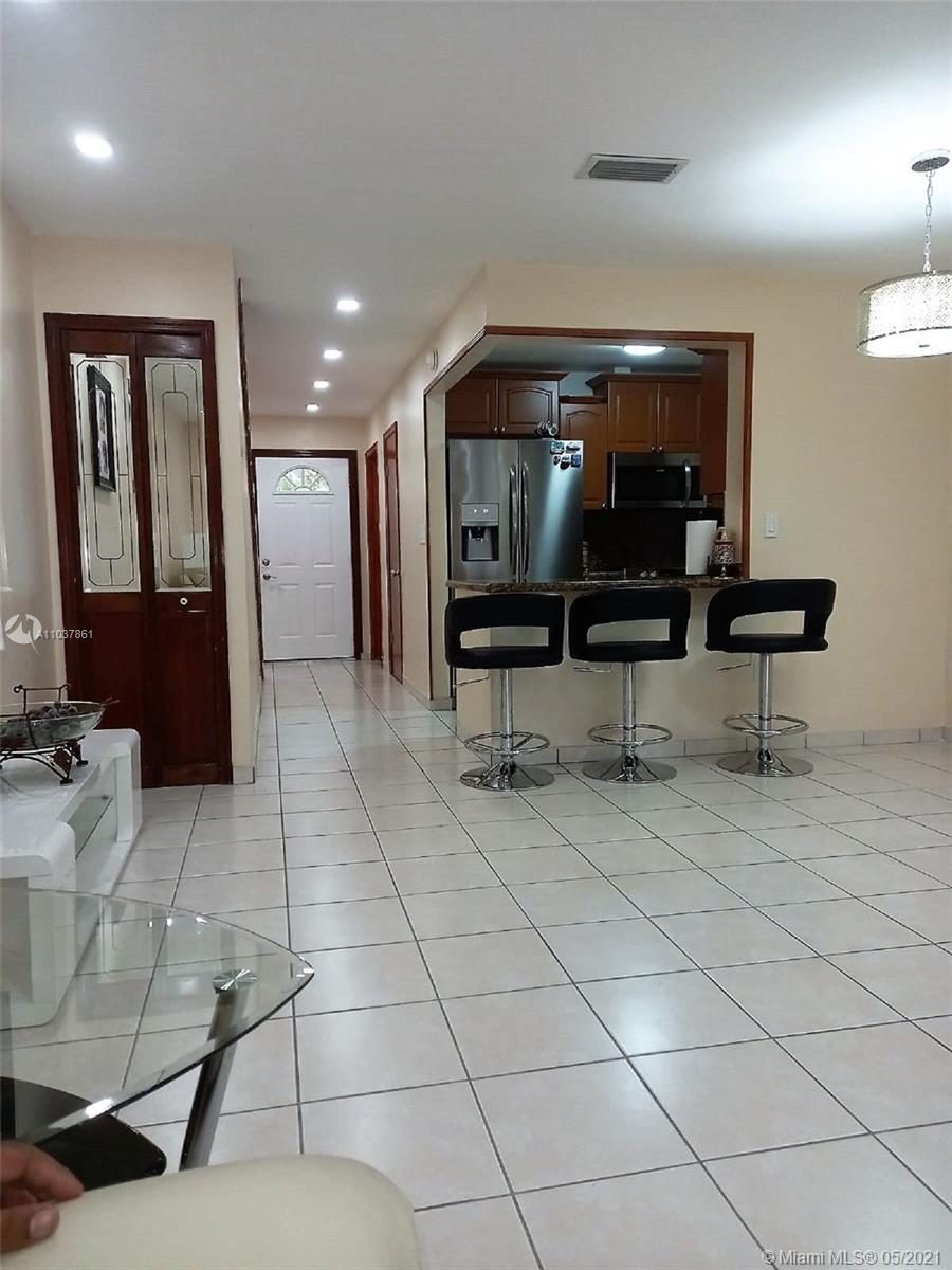 Hialeah, FL 33012,3633 W 11th Ave #7