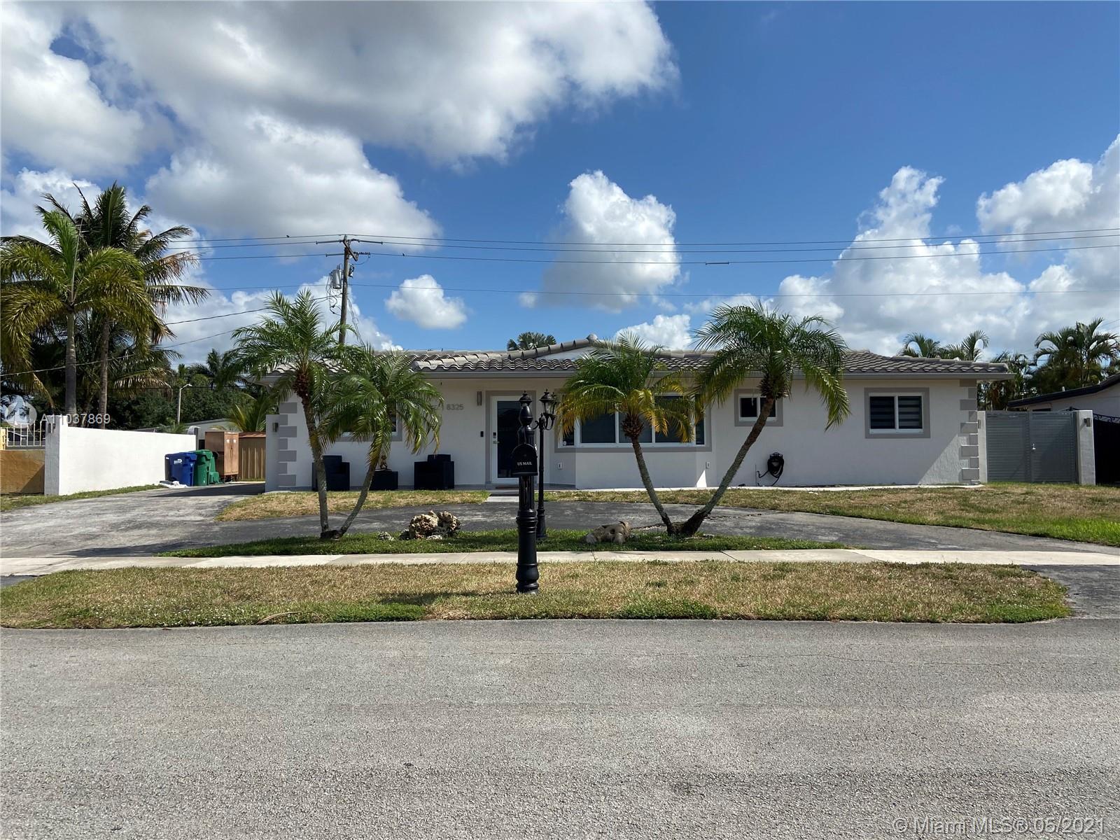 8325 NW 171st St, Hialeah, FL 33015