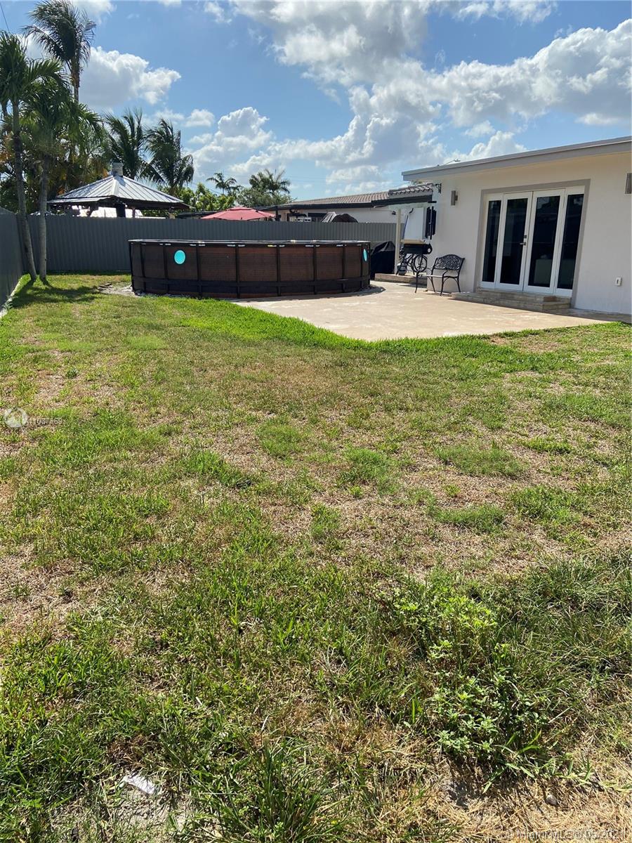 Hialeah, FL 33015,8325 NW 171st St