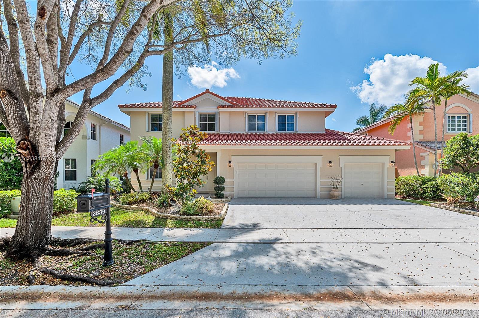 3839 Crestwood Cir, Weston, FL 33331