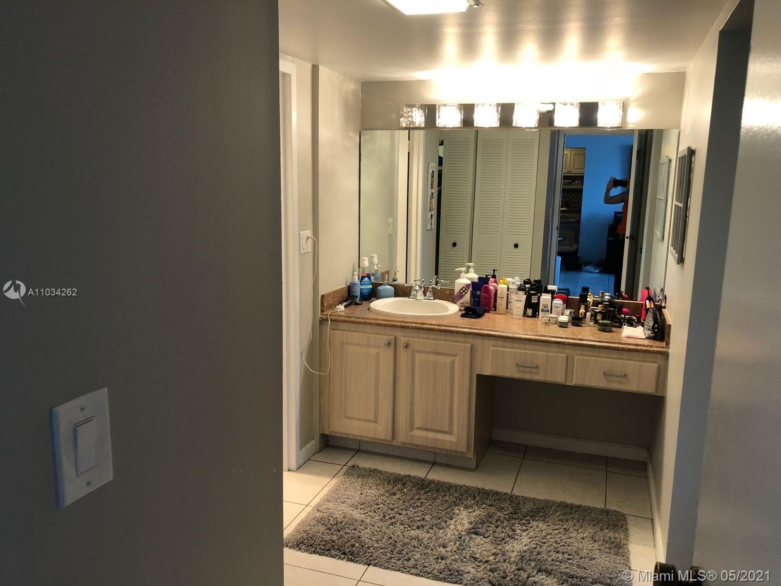 Sunny Isles Beach, Florida 33160, 2 Bedrooms Bedrooms, ,2 BathroomsBathrooms,Residential,For Sale,A11034262