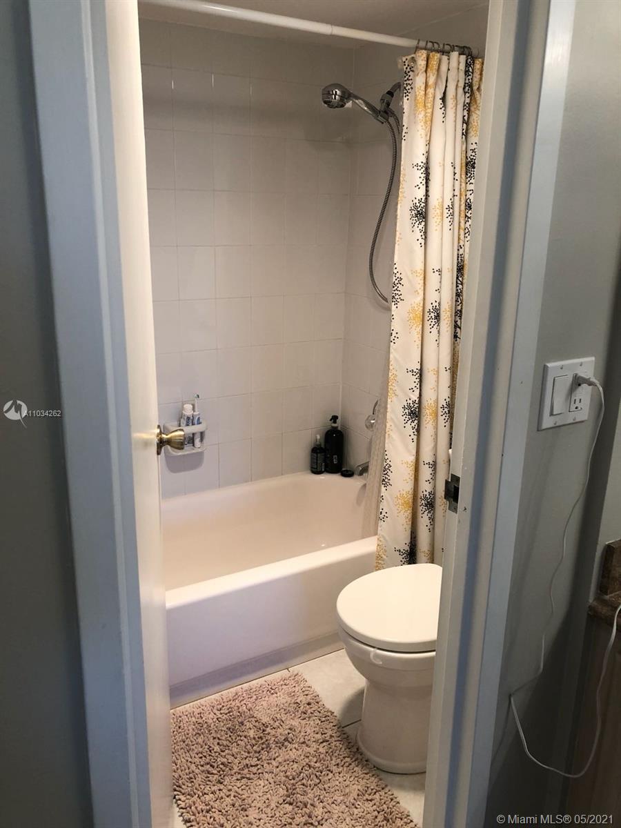 Sunny Isles Beach, Florida 33160, 2 Bedrooms Bedrooms, ,2 BathroomsBathrooms,Residential,For Sale,A11034262